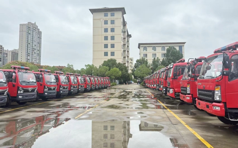 |L(fng)5ˮ܇(ch)c8ĭ܇(ch)l(f)V|