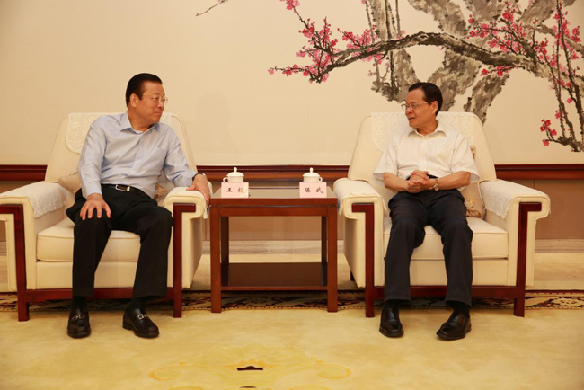 王毅董事長出席中國信保與廣西自治區政府深化合作簽約暨廣西分公司成立儀式