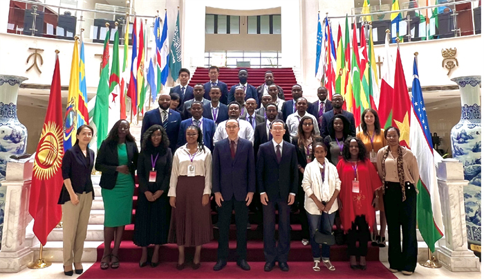 中國信保圓滿完成非洲（英語國家）出口信用機構能力建設研修班系列工作